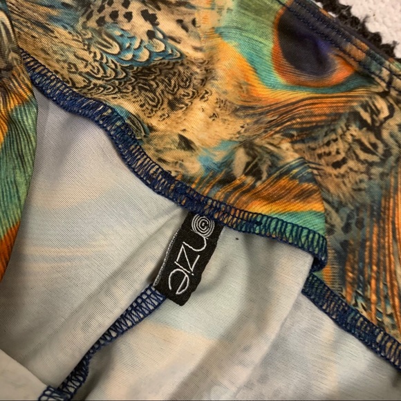 Onzie 3/4 leggings- S SOLD - Picture 5 of 6